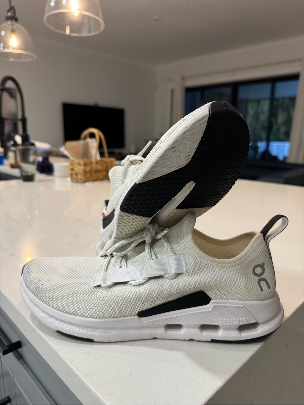 On Running Cloudeasy Cloudtec Men's White/Black Running Shoes Sneakers - 7698444